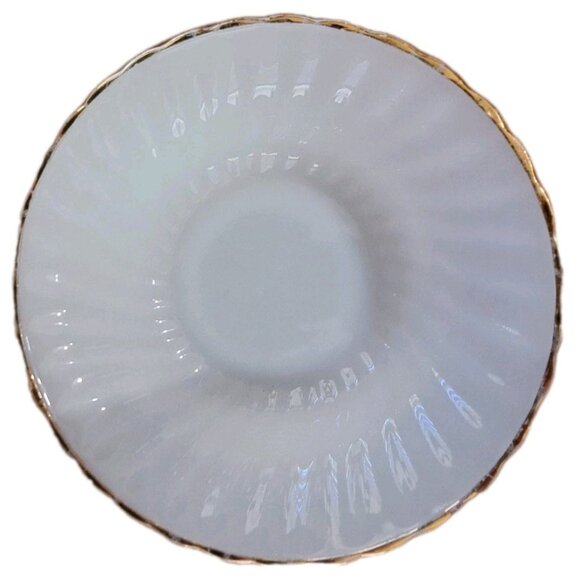 Anchor Hocking Fire King 2 White Shelll Swirl Gold Trim Bowls Vintage MCM - Picture 2 of 9